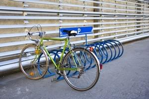 Парковки для велосипедов - необходимость или излишество?